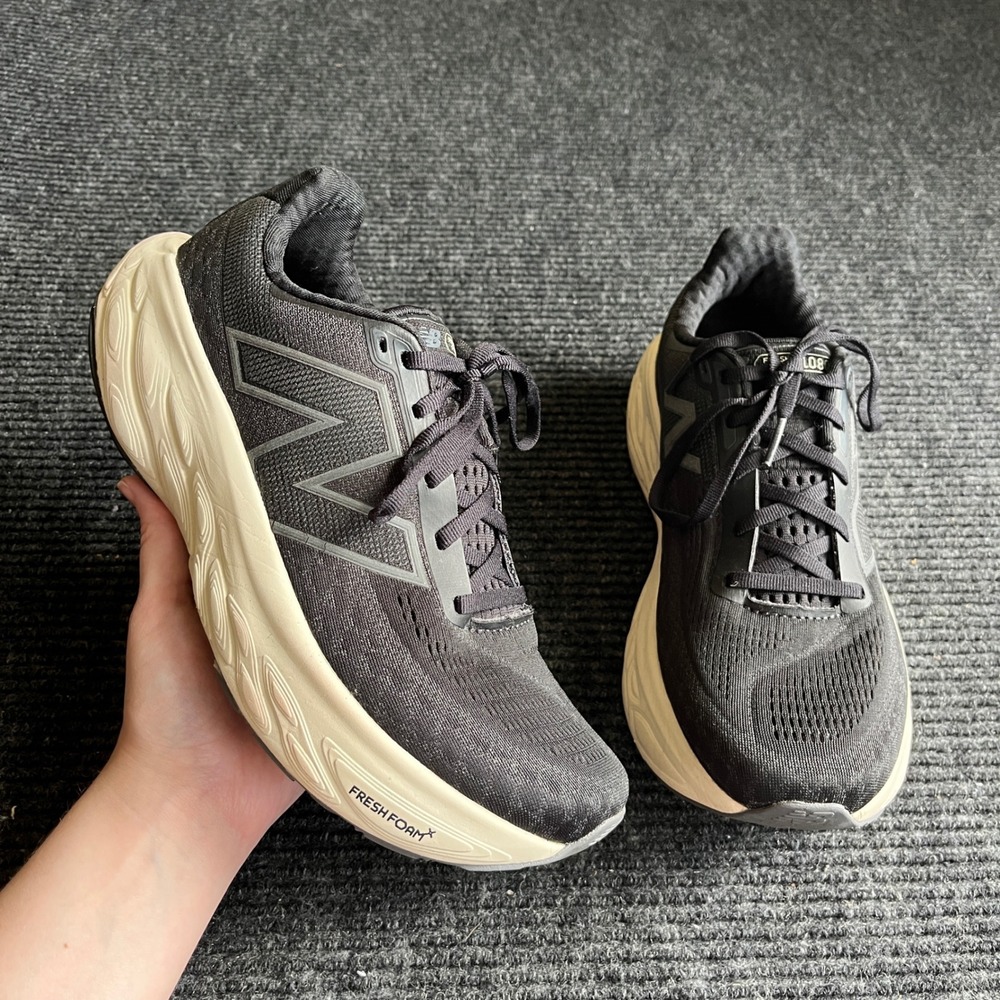 New Balance Fresh Foam X 1080 v13 Mens 8.5 Black Running Shoes Athletic comfort